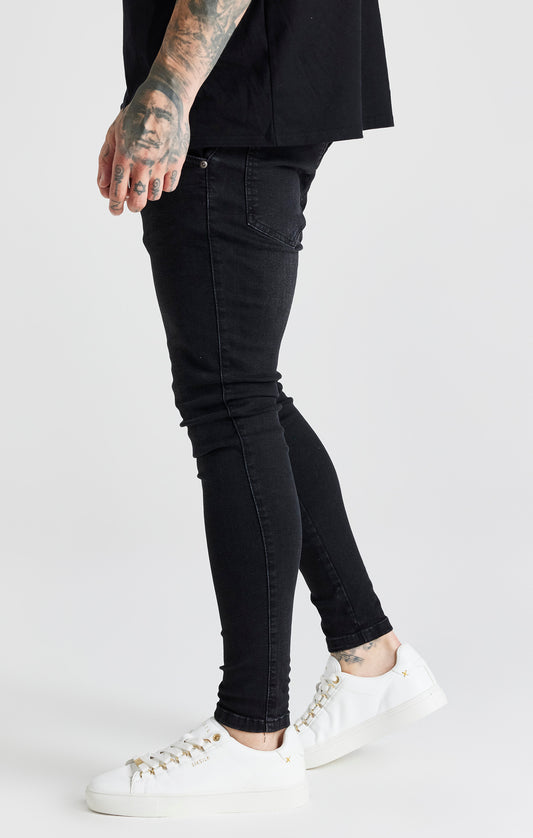 Calças de ganga skinny Essential com lavagem pretas