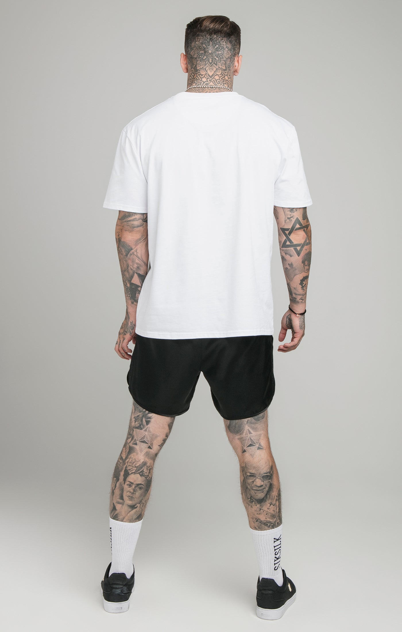 Load image into Gallery viewer, White Relaxed Fit T-Shirt (3)