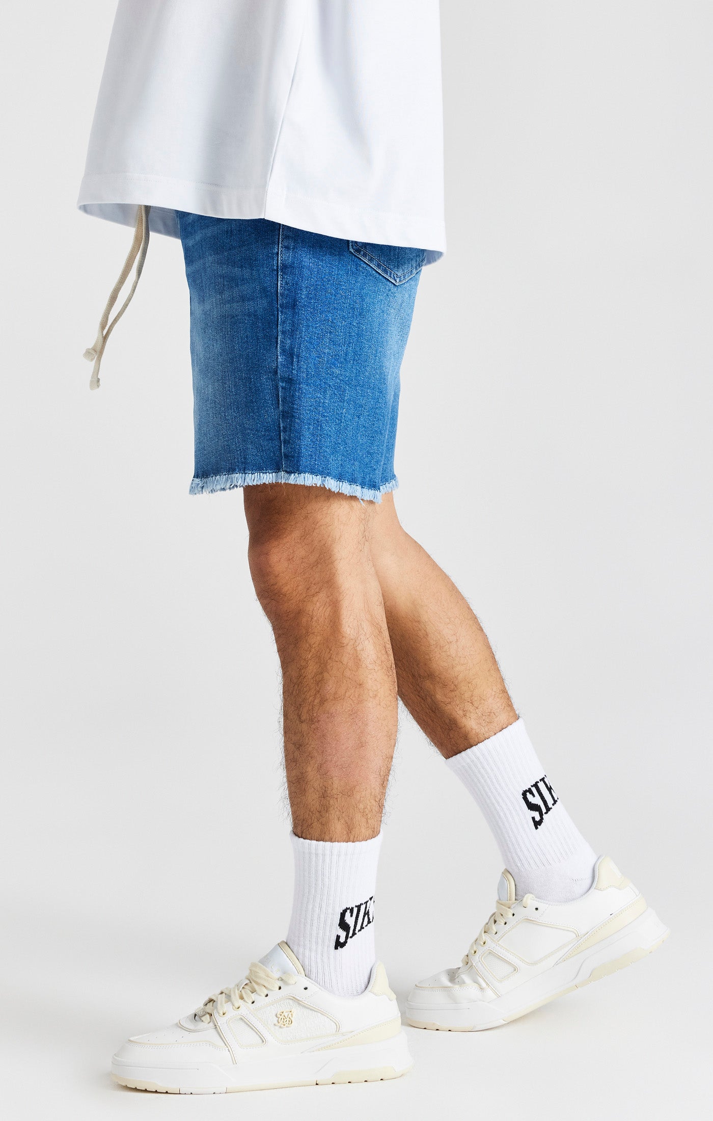 Load image into Gallery viewer, Blue Raw Hem Relaxed Denim Short (1)