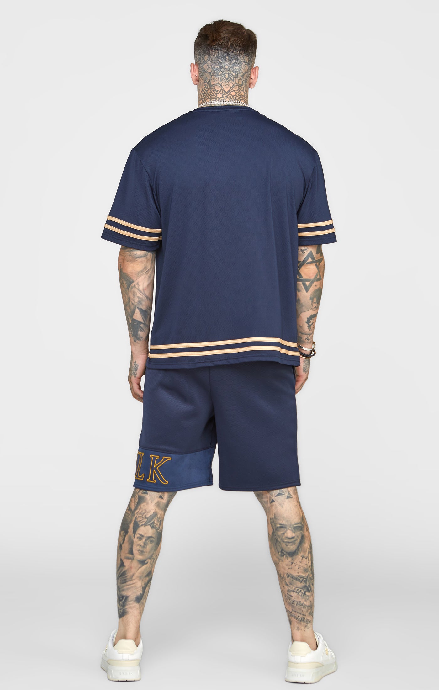 Load image into Gallery viewer, Navy Embroidery Relaxed Short (4)