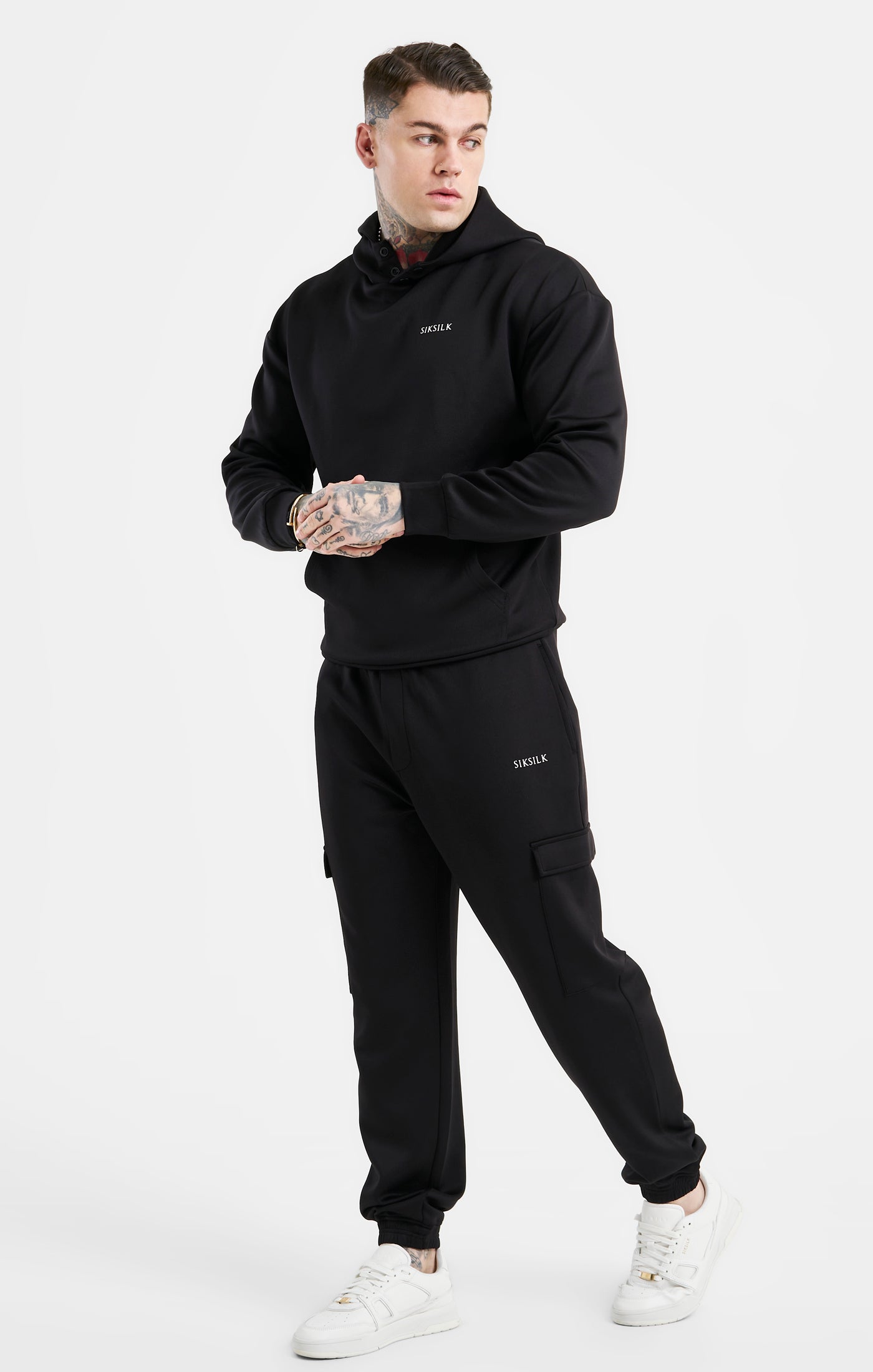 Load image into Gallery viewer, Black Poly Cargo Joggers (2)