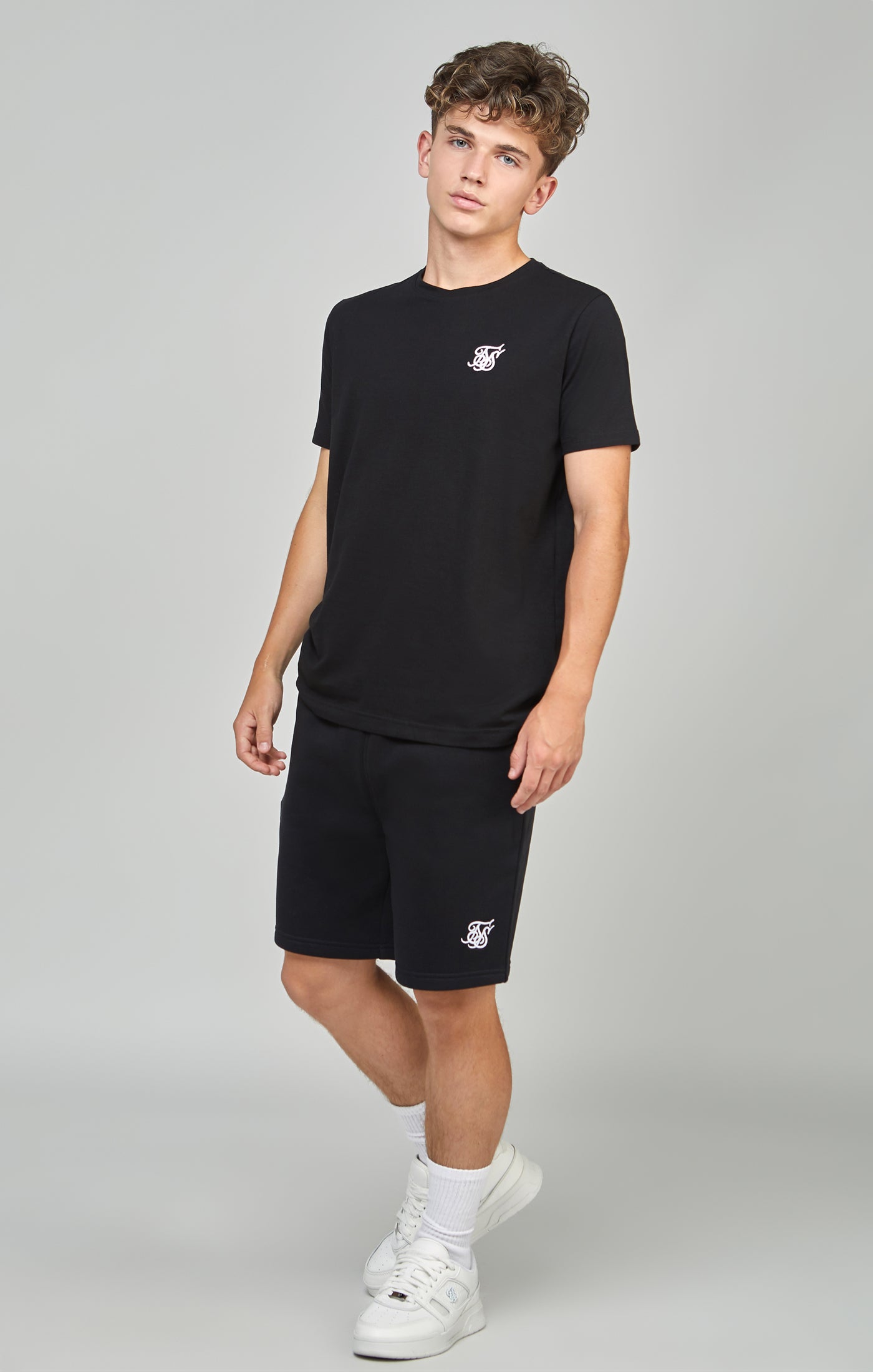 Load image into Gallery viewer, Boys Black Essentials T-Shirt (3)