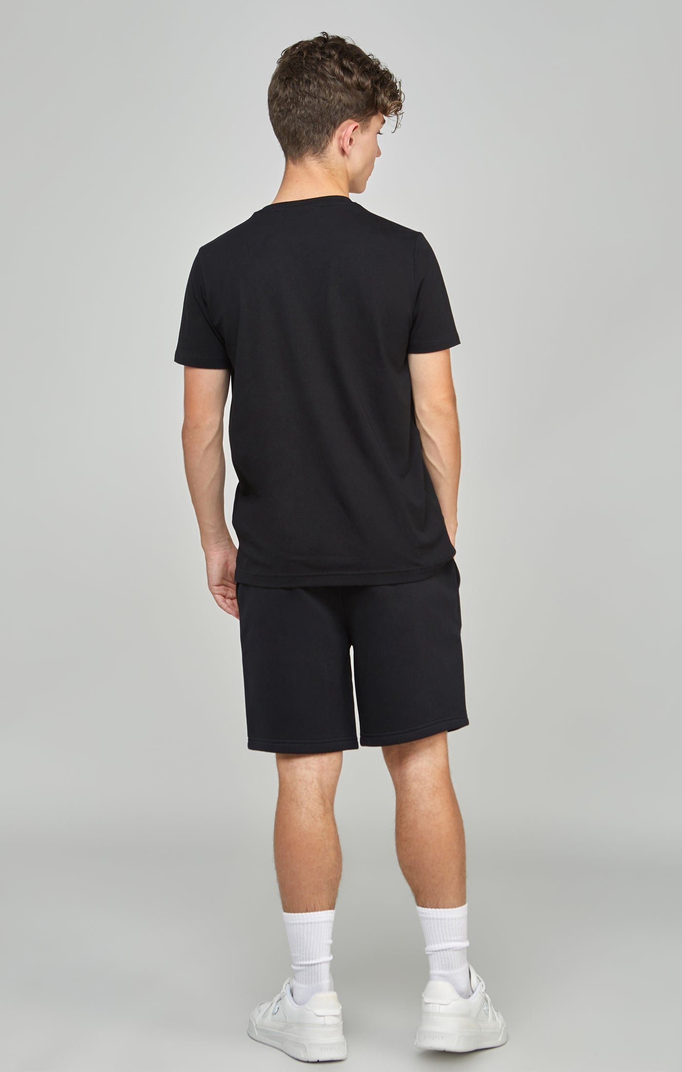 Load image into Gallery viewer, Boys Black Essentials T-Shirt (4)