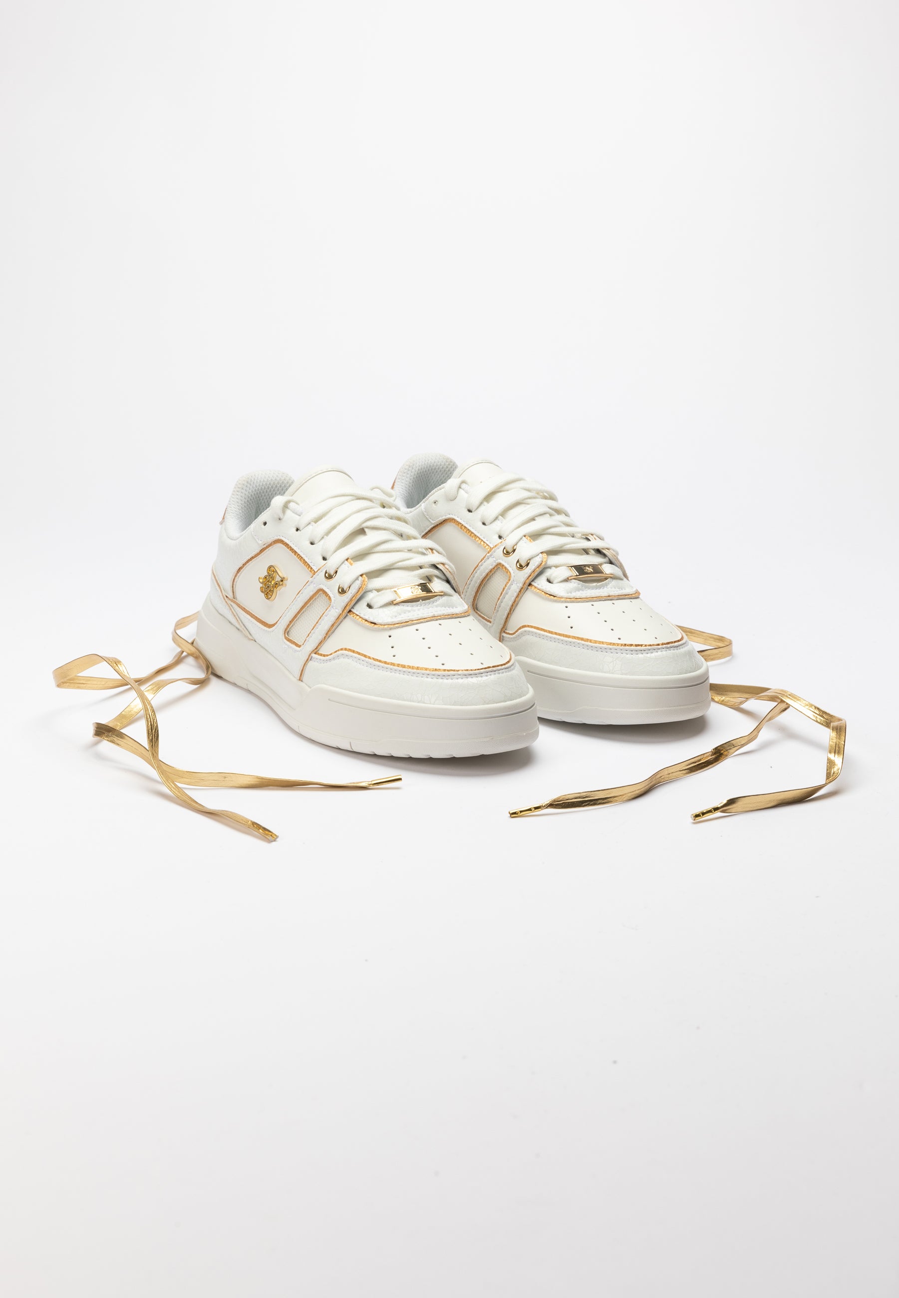 Load image into Gallery viewer, White And Gold Trimmed Low Top Court Trainer (5)