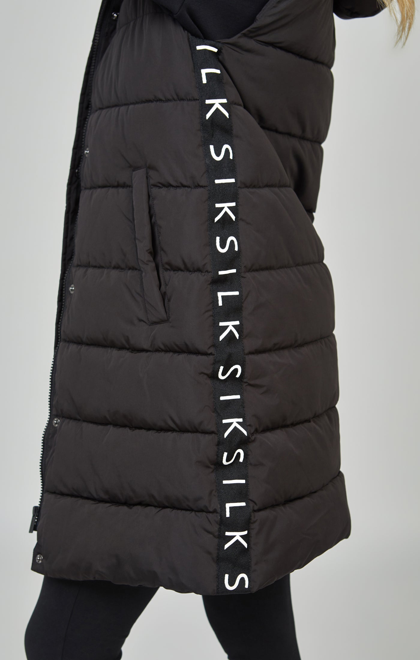 Load image into Gallery viewer, Black Longline Gilet (1)